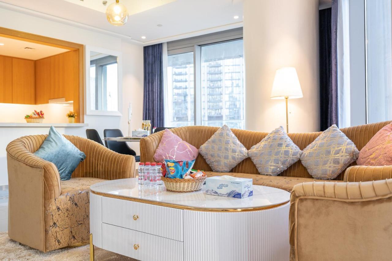 Trinity Holiday Homes - Opera Grand Downtown Dubai Esterno foto
